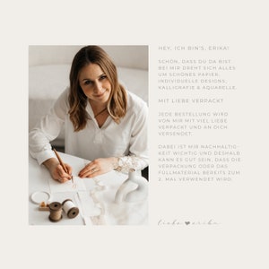 May include: A woman in a white shirt is writing on a piece of paper with a calligraphy pen. She is sitting at a table with a white vase and two spools of thread. The text on the image reads: "HEY, ICH BIN'S, ERIKA! SCHON, DASS DU DA BIST. BEI MIR DREHT SICH ALLES UM SCH&Ouml;NES PAPIER, INDIVIDUELLE DESIGNS, KALLIGRAFIE & AQUARELLE. MIT LIEBE VERPACKT JEDE BESTELLUNG WIRD VON MIR MIT VIEL LIEBE VERPACKT UND AN DICH VERSENDET. DABEI IST MIR NACHHALTIG-KEIT WICHTIG UND DESHALB KANN ES GUT SEIN, DASS DIE VERPACKUNG ODER DAS FULLMATERIAL BEREITS ZUM 2. MAL VERWENDET WIRD. liebeerika."