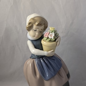 Vintage Collectable Lladro Figure Of A Young Girl Holding A  - "Spring Is Here" #5223
