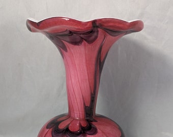 Vintage Collectable Mtarfa Glass Pretty Posy Vase