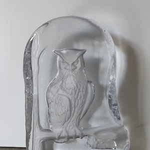 Vintage Coleccionable sin firmar Goebel Lead Crystal Intaglio Horned Owl Pisapapeles