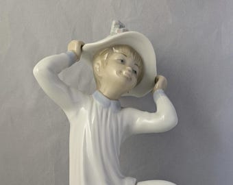 Collectable Vintage Lladro Nao Figure - Girl With Bonnet #1147