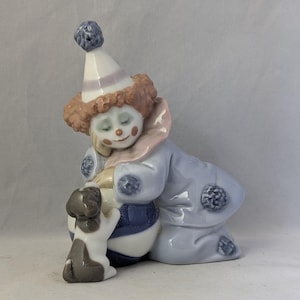 Collectable Vintage Lladro Pierrot Figurine With Puppy And Ball - No. 05278