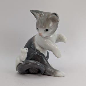 Statuetta di gatto Lladro da collezione d&#39;epoca - &quot;Gatto e topo&quot; #5236
