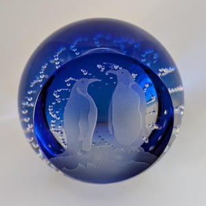 Vintage Collectable Caithness Paperweight - Etched Penguins