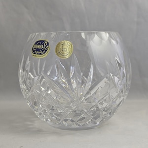 Vaso &quot;Romance&quot; in cristallo di Boemia di Henry Marchjant Limited.