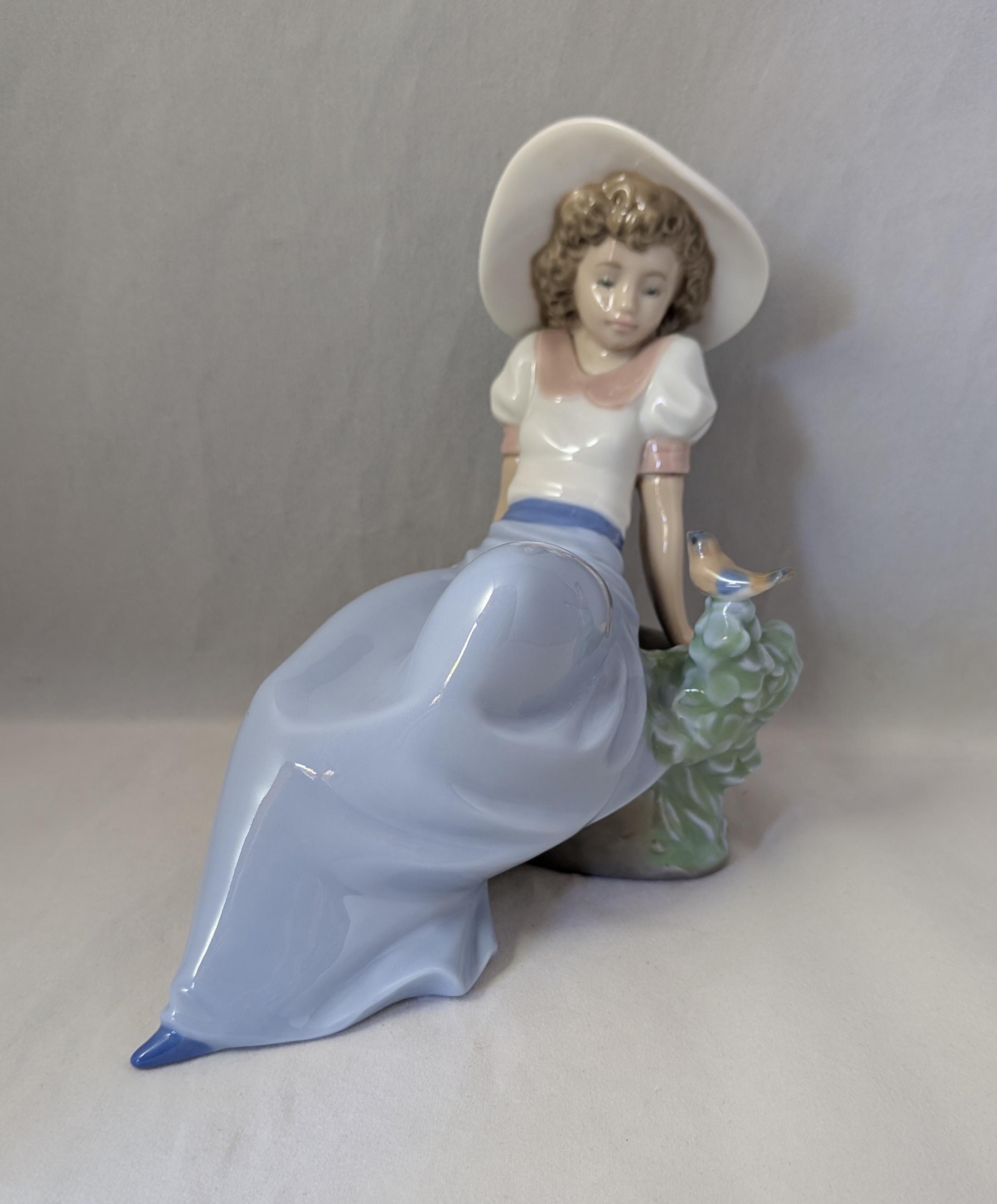 コレクターズアイテム リヤドロ ナオ フィギュア - 少女と鳥 - #1042