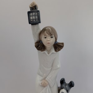 Lladro Nao Vintage Collectable Figure Girl With Inquisitive Puppy - &quot;Who Is There?&quot; - #1111
