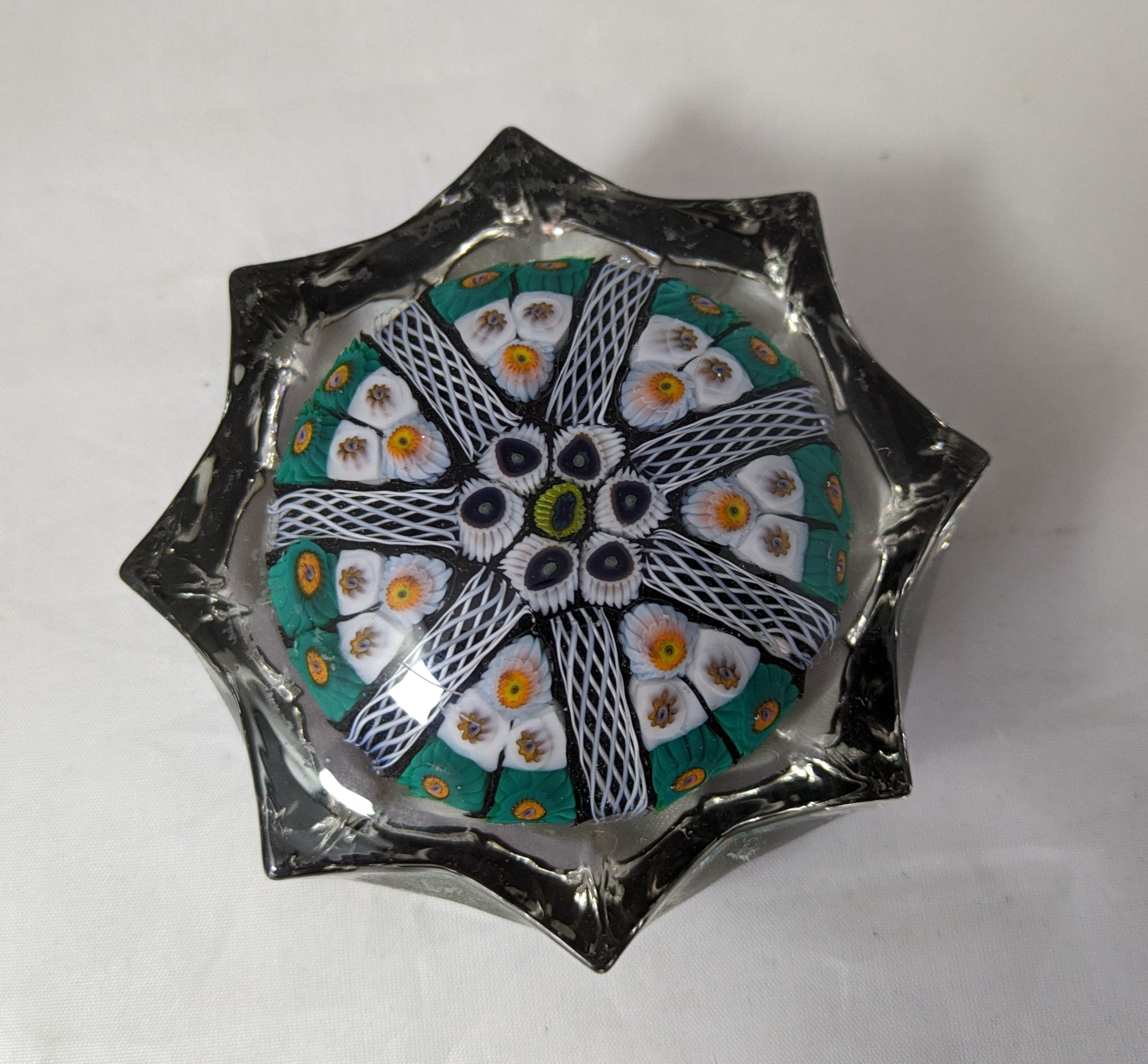 Strathearn Vintage Collectable Fluted Glass Millefiori  Paperweight
