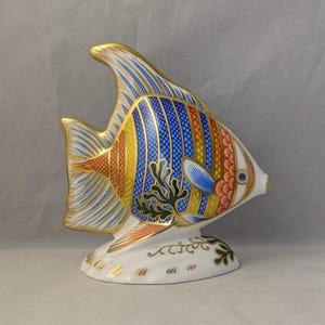Royal Crown Derby Pacific Angel Fish Paperweight - Gold Stopper Limited Edition