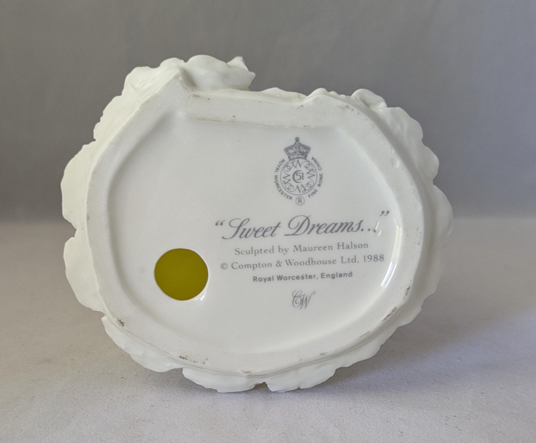1988年　ロイヤルウースター 「Sweet Dreams…」母子のフィギュリン Collectable Royal Worcester Figure - 