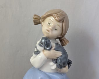 Vintage Collectable Nao by Lladro Girl Figurine - Girl With Sleepy Puppy #1029