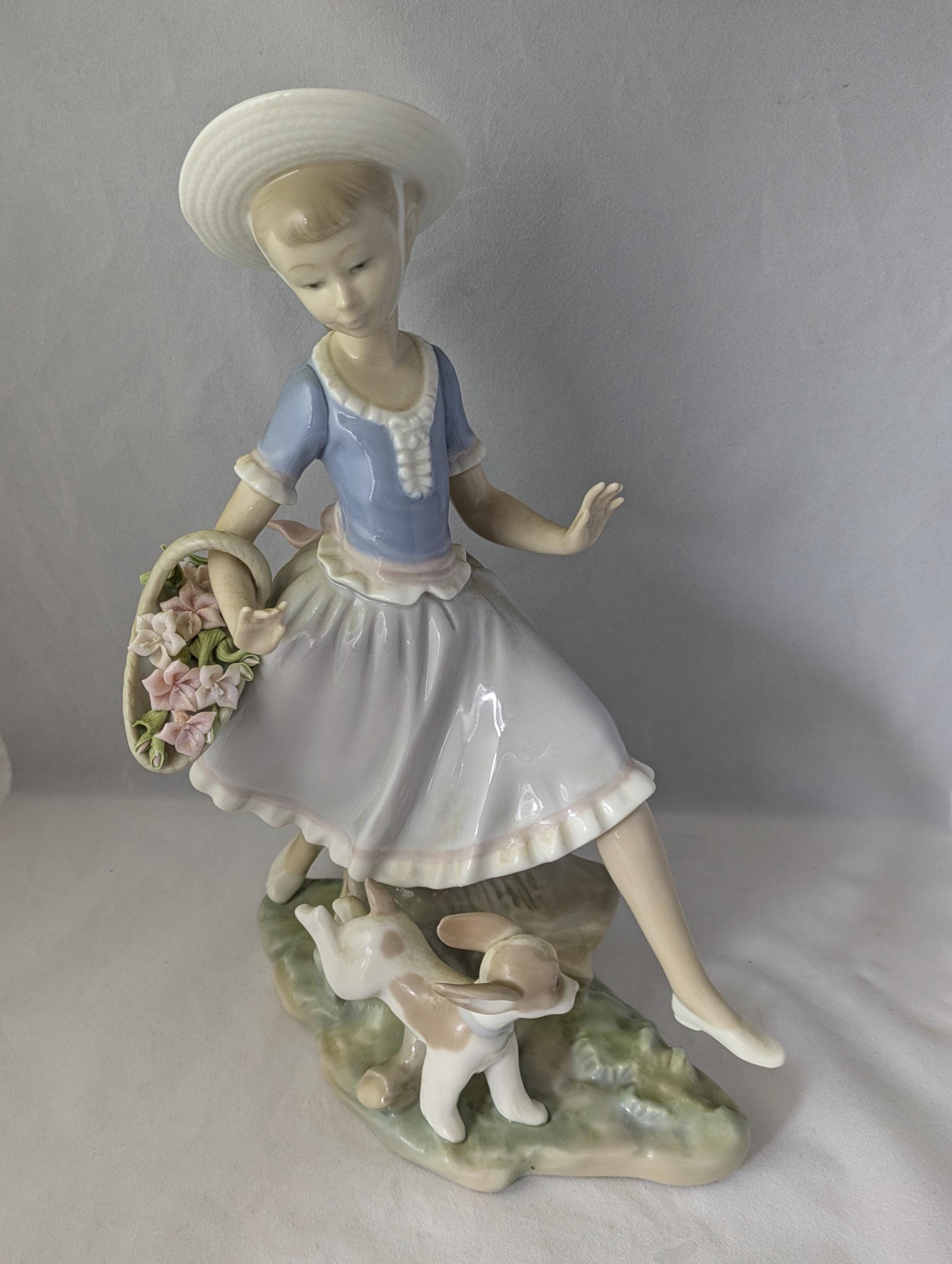 Vintage Collectable Lladro Figure - 