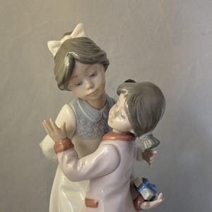 Rare Collectable Lladro Nao Figure - &quot;Double Surprise&quot; - #1122 - 1990