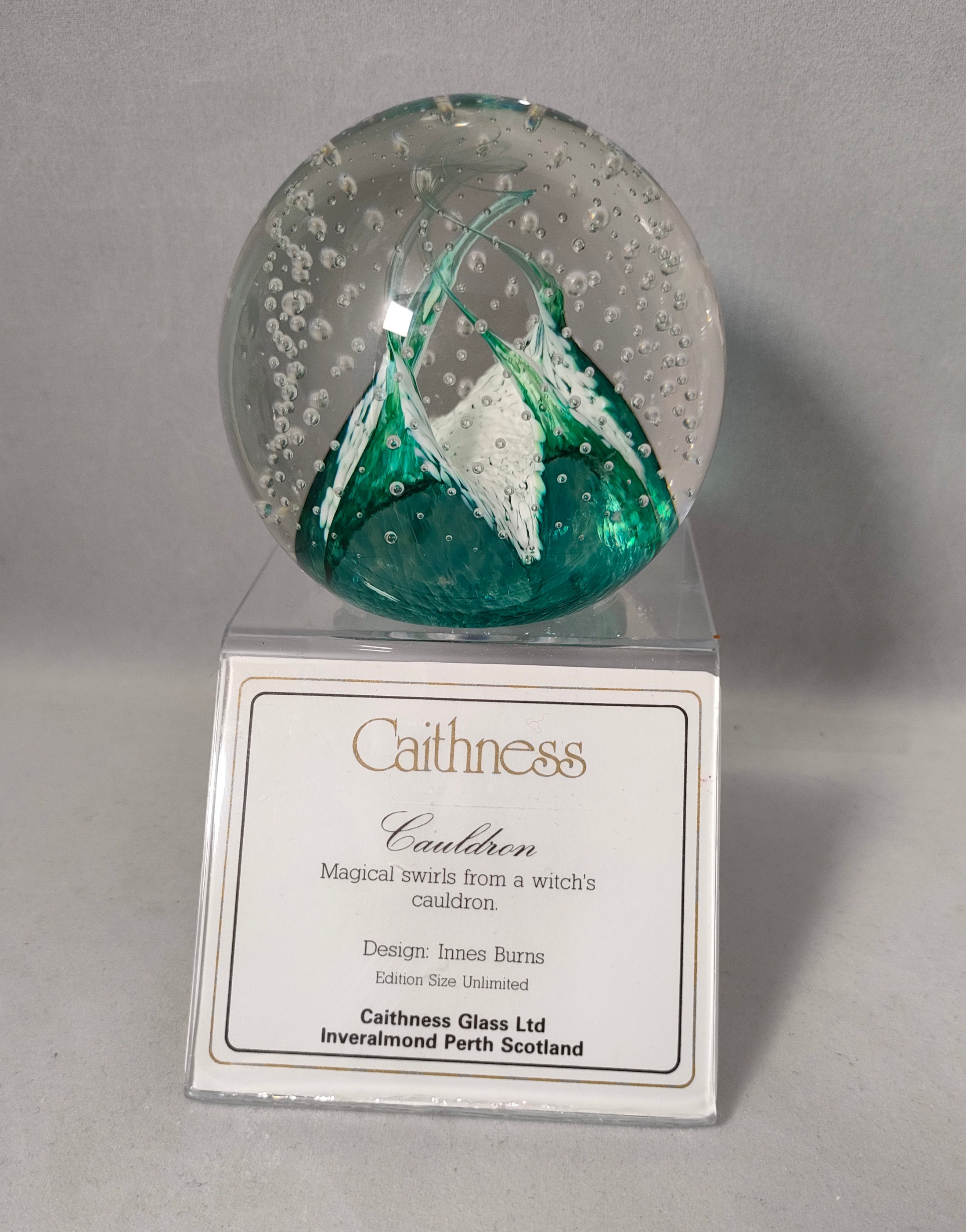 ヴィンテージ コレクタブル ケイスネス ペーパーウェイト - 「大釜