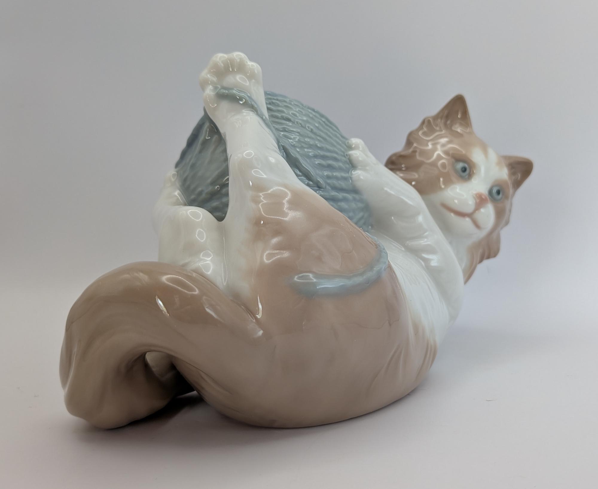 ヴィンテージ コレクターズアイテム リヤドロ ナオ 毛糸玉で遊ぶ子猫