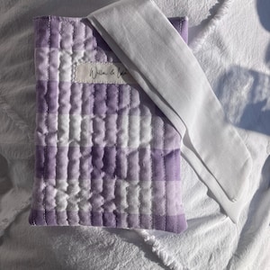 Kindle sleeve, e-reader cover, padded Kindle case, ribbon tie Kindle sleeve, handmade Kindle cover, elegant Kindle sleeve, fabric e-reader case, custom Kindle sleeve, gift for book lovers, travel Kindle pouch, gingham