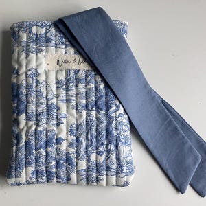 Kindle sleeve, e-reader cover, padded Kindle case, ribbon tie Kindle sleeve, handmade Kindle cover, elegant Kindle sleeve, fabric e-reader case, custom Kindle sleeve, gift for book lovers, travel Kindle pouch, gingham