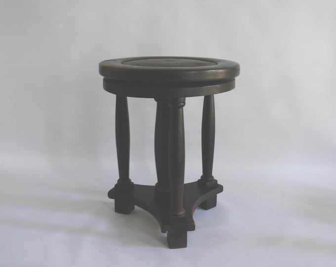 Massive piano stool - Germany, early 20th century