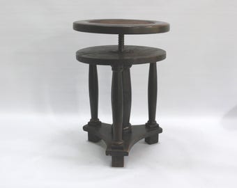 Massive piano stool - Germany, early 20th century