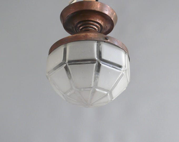 Art Nouveau ceiling lamp with frosted glass shade and copper suspension - ca. 1910