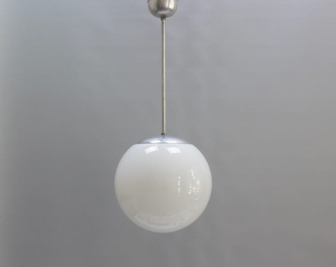 1 pair of large Art Deco globe lamps with opal glass lampshades and nickel-plated lamp suspension - Bauhaus - 1930 - 1940