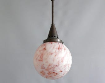 Art Deco globe lamp with marbled glass shade and rod suspension - circa 1930