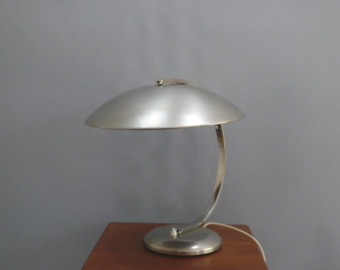 Bauhaus table lamp by Egon Hillebrand, model 5302 - "Gleibo", Germany 1940s