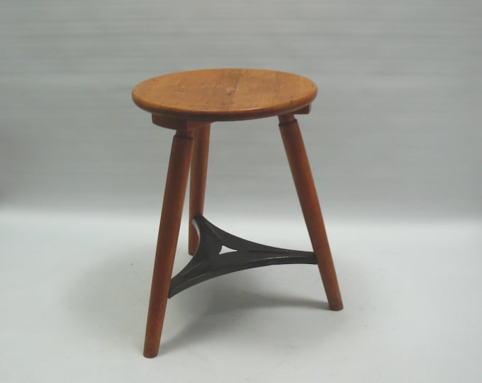 Solid workshop stool made of beech wood and metal - Mid Century