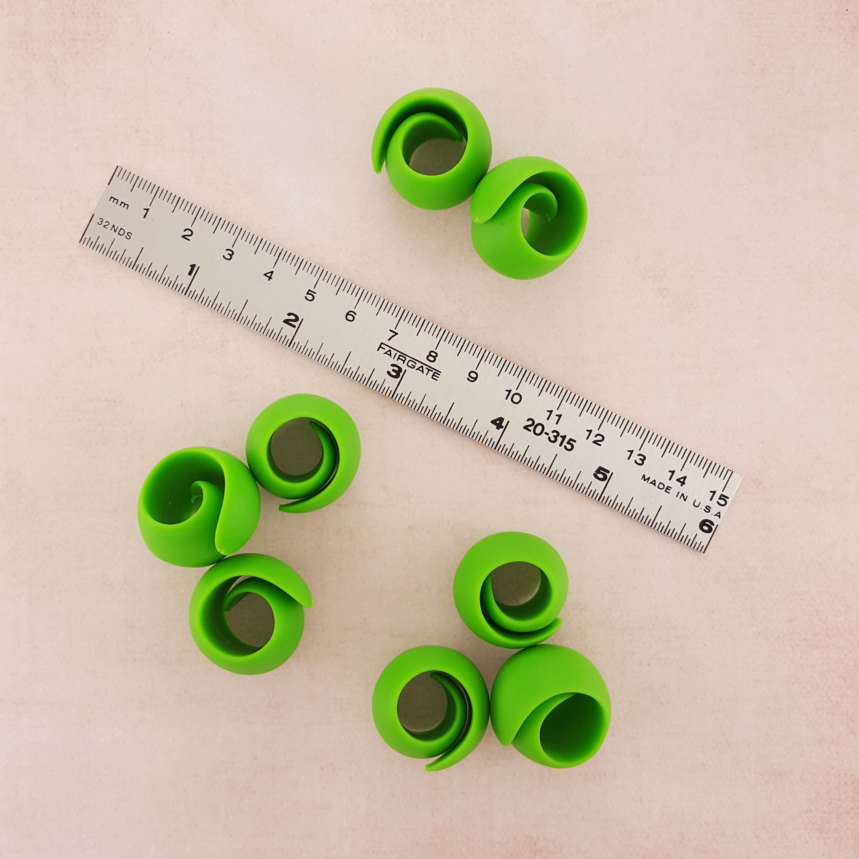 Cross Stitch Fiber Arts Set of 4 Silicon Huggers QSnap Embroidery Hoop