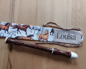 Flötentasche mit Namen - Pferde braun  (mit optionalen Zubehörfach / Fütterung / Halsband)