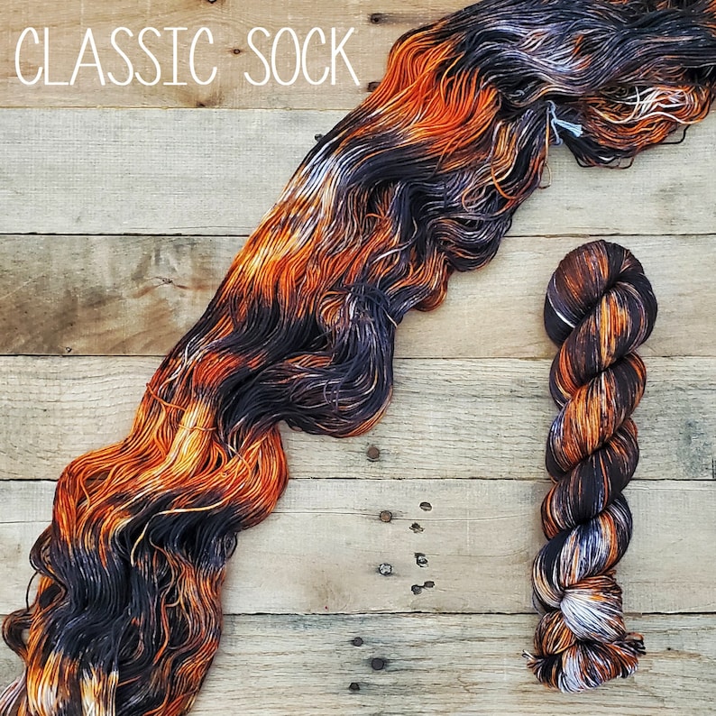 the-night-he-came-home-hand-dyed-yarn-halloween-speckled-superwash