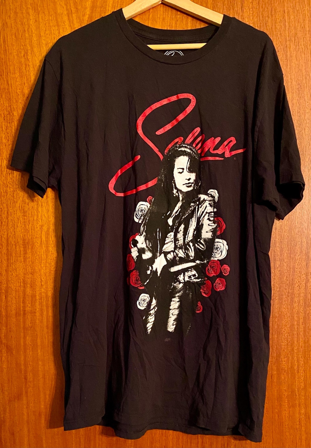 Selena Quintanilla Red Roses T Shirt Officially Licensed Tshirt XL - Etsy