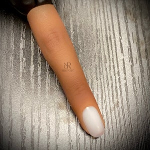 Practice Hand for Acrylic Nailsplastic Right Hand Mannequin,wood Grain  Effect Fingers Manikin Hand Model, Jewelry Display Props Ring Holder -   Hong Kong