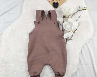 KURZE LIEFERZEIT Latzhose, Babyhose, bequeme Hose aus Waffelstrick mit Druckknöpfen, Gr. 56/62