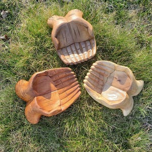 Rustic Carved Hands Offering Bowl ~ Crystal Display-Sage/Palo Santo -Alter- Wedding Photos -Jewelry Dish -Flowers