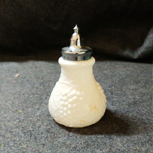 Fix-Salt Shaker in Vintage Grape Milk Glass by IMPERIAL GLASS-OHIO