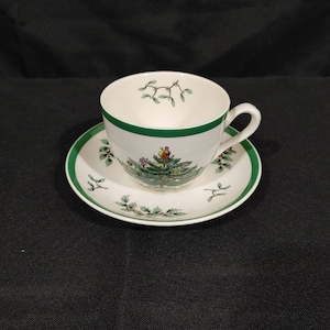 Fix-Flat Cup & Saucer Set in Christmas Tree (Green Trim) by SPODE