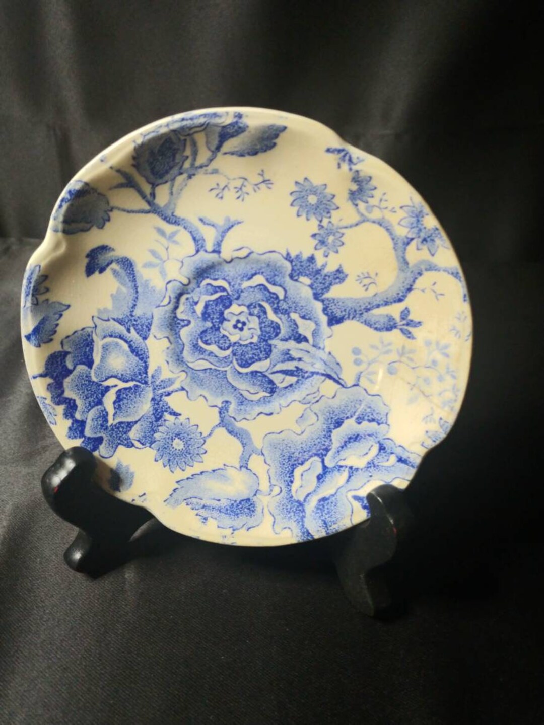 Saucer- English Chippendale Blue by JOHNSON BROTHERS