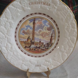 Fix-Vintage Annual Christmas Plates by Coalport