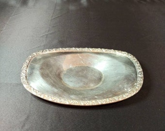 Vintage Silver-plated Oval Shallow Bread Serving Dish