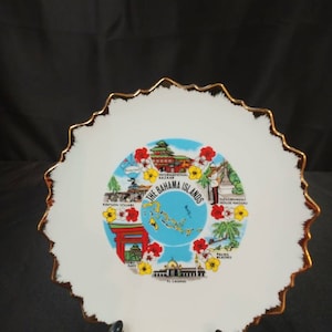 Vintage Glazed Ceramic The Bahama Islands Souvenir Collector&#39;s Plate