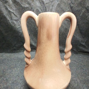Gonder H-5 Twisted Double Handled Vase