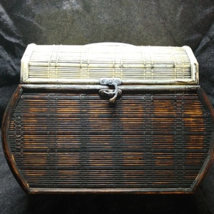 Fix-Vintage Wood and Wicker Basket with Handle and Latch