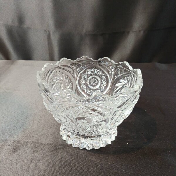 Vintage Candy or Nut Dish Glass Sawtooth Star Design (no lid)