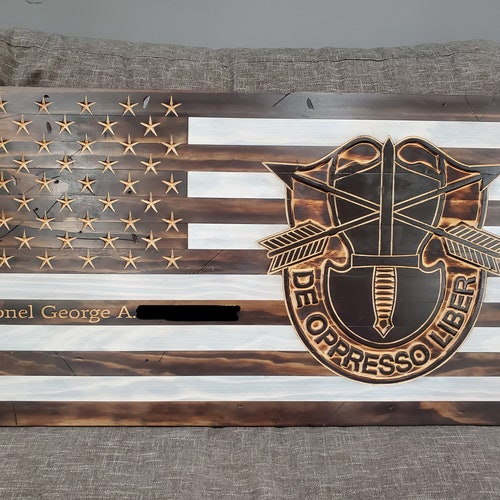 Gorgeous custom carved and distressed US Army Green Beret wall hanging.