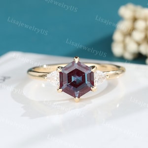 Alexandrite Engagement Ring Vintage engagement ring 14k gold engagement ring Hexagon cut Antique Art deco Diamond Bridal promise ring