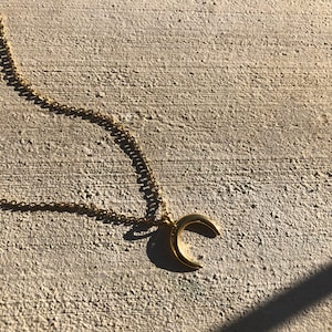 LUNA | Crescent Moon Necklace, Dainty Gold Moon Necklace, Half Moon Pendant Necklace, Gold Layering Necklace, Simple Double Horn Necklace