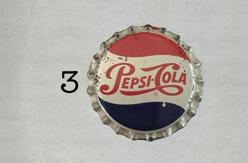 Vintage Bottle Cap Necklace, Inspired by Confessions Of A Teenage Drama Queen 3. Pepsi