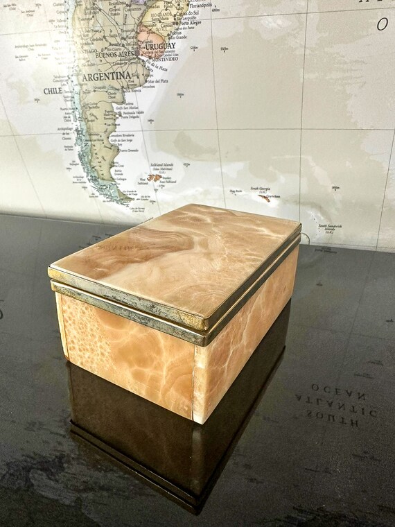 Vintage Keepsake Box Gem