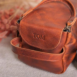 Leather Dopp Kit, Personalized Groomsmen Gift Set, Travel Toiletry Bag, Unique Birthday Gift, Anniversary Gift, Father's Day Gift